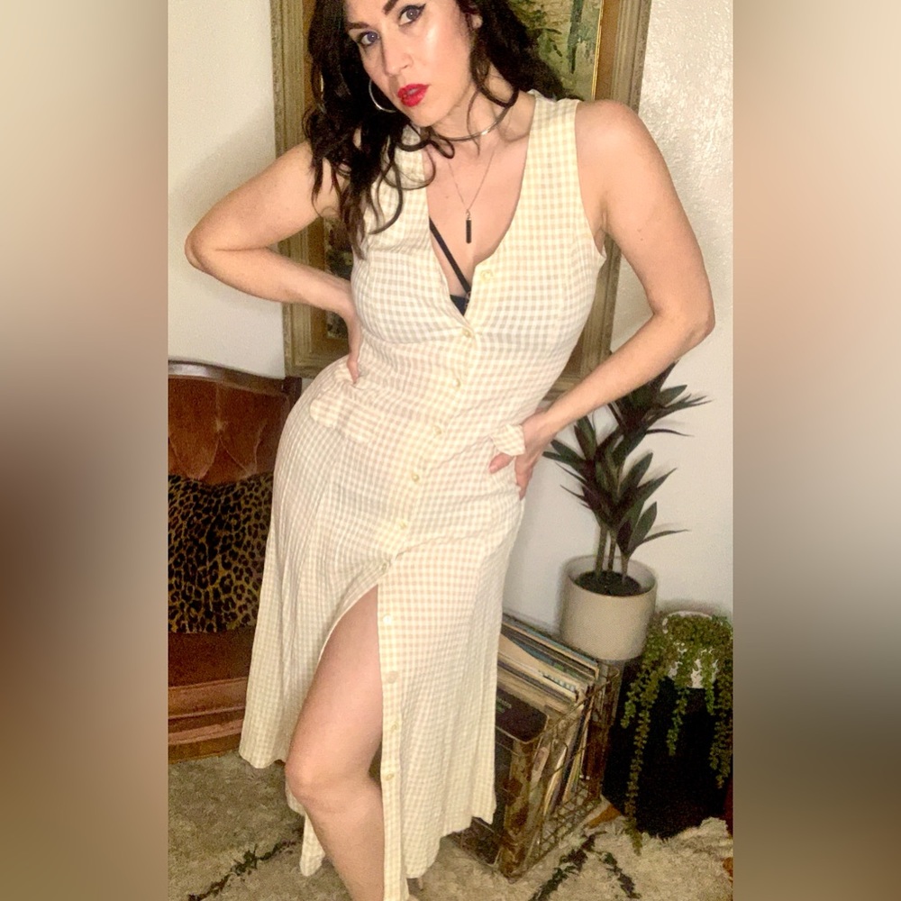 Vintage Sleeveless Gingham Button-Front Midi Dress